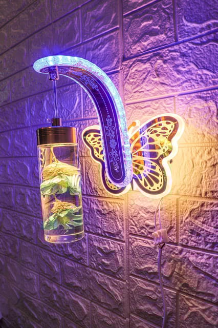 Swanart Floral Radiance LED Wall Lamp – Multi-Colour Design for a Touch of Nature in Your Home