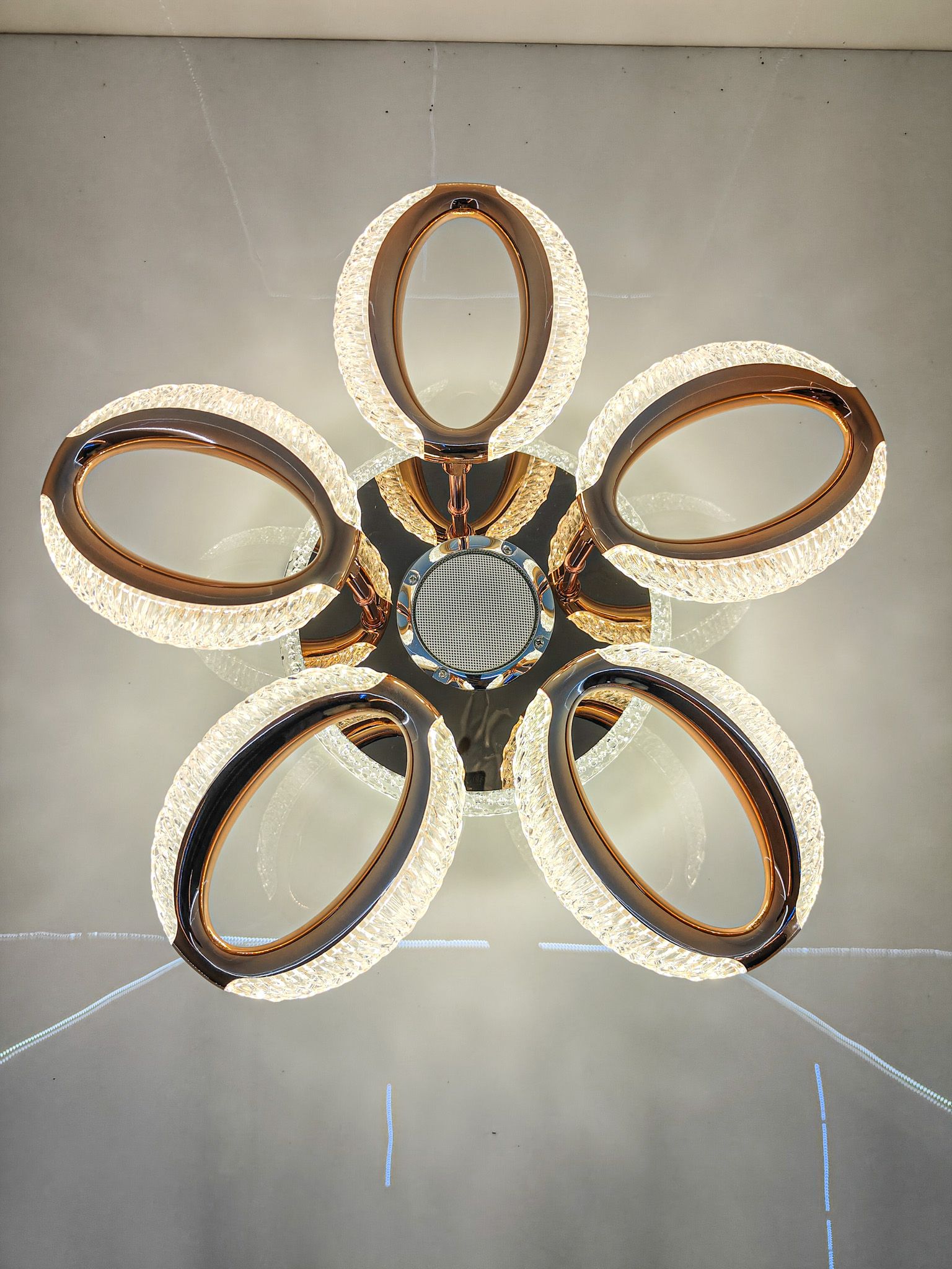 Swanart Elegant Rose Gold LED Ceiling Light with Integrated Bluetooth Speaker & Remote Control – Dimmable Flush Mount for Bedroom, Living Room, Kitchen – Enhanced Home Ambiance